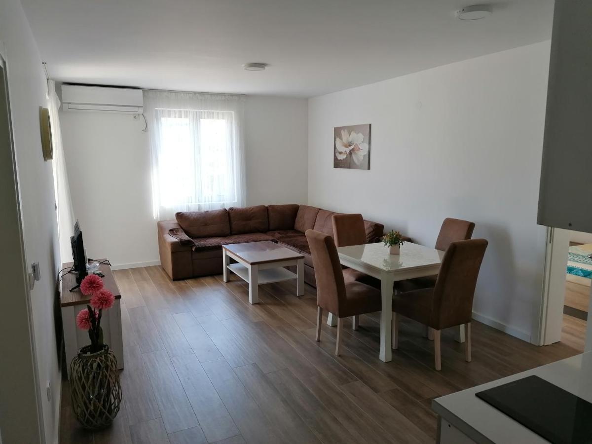 Riki Dream Apartment Dobra Voda Exterior foto