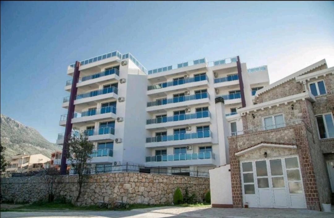 Riki Dream Apartment Dobra Voda Exterior foto